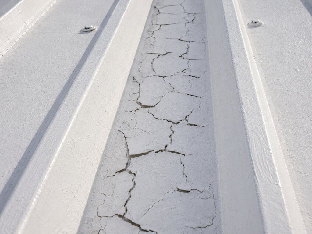 Mud cracking